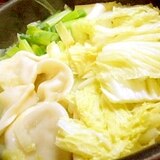 Ｗ昆布だしｄｅ❤白菜お葱の餃子鍋❤